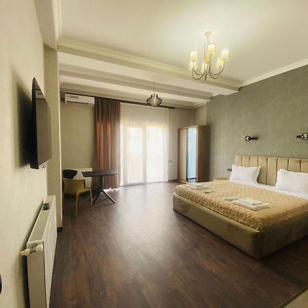 Hotel Garden Tbilisi Luaran gambar