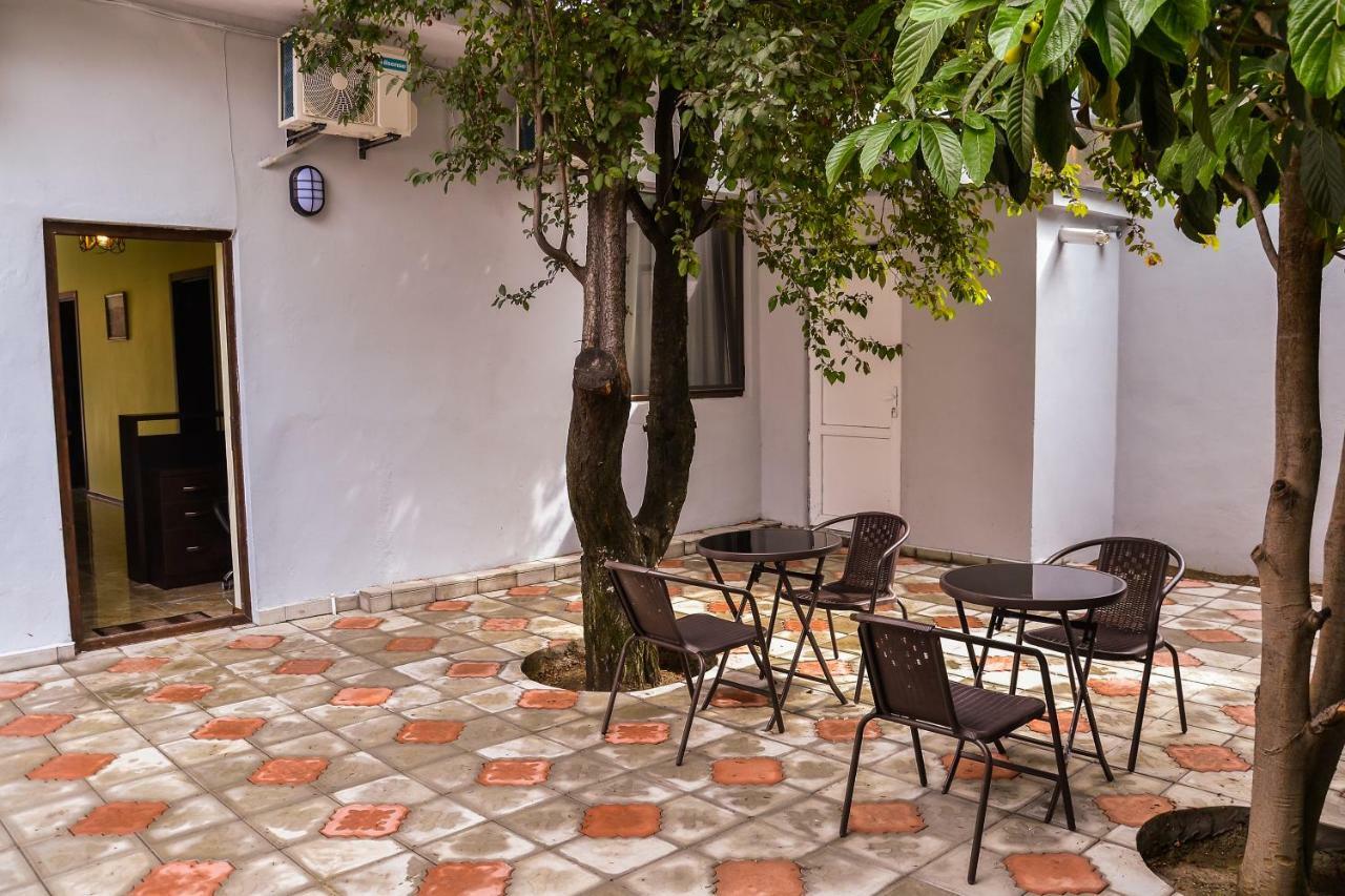 Hotel Garden Tbilisi Luaran gambar